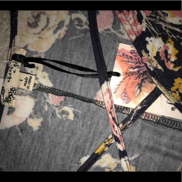 Shirt - Picture 2 of 3